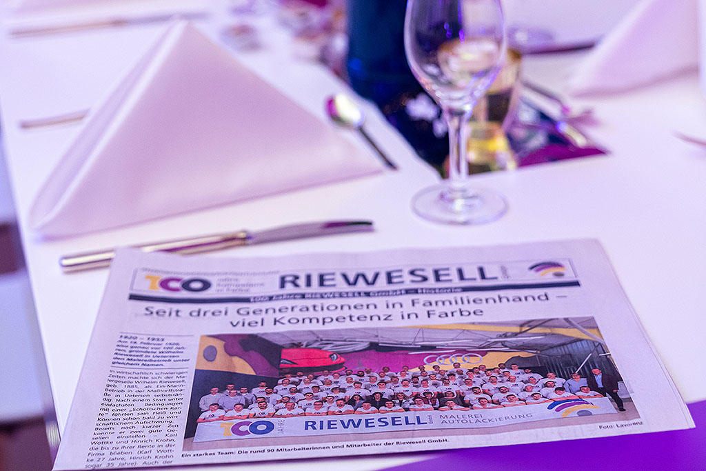 100 JAHRE RIEWESELL MALEREI